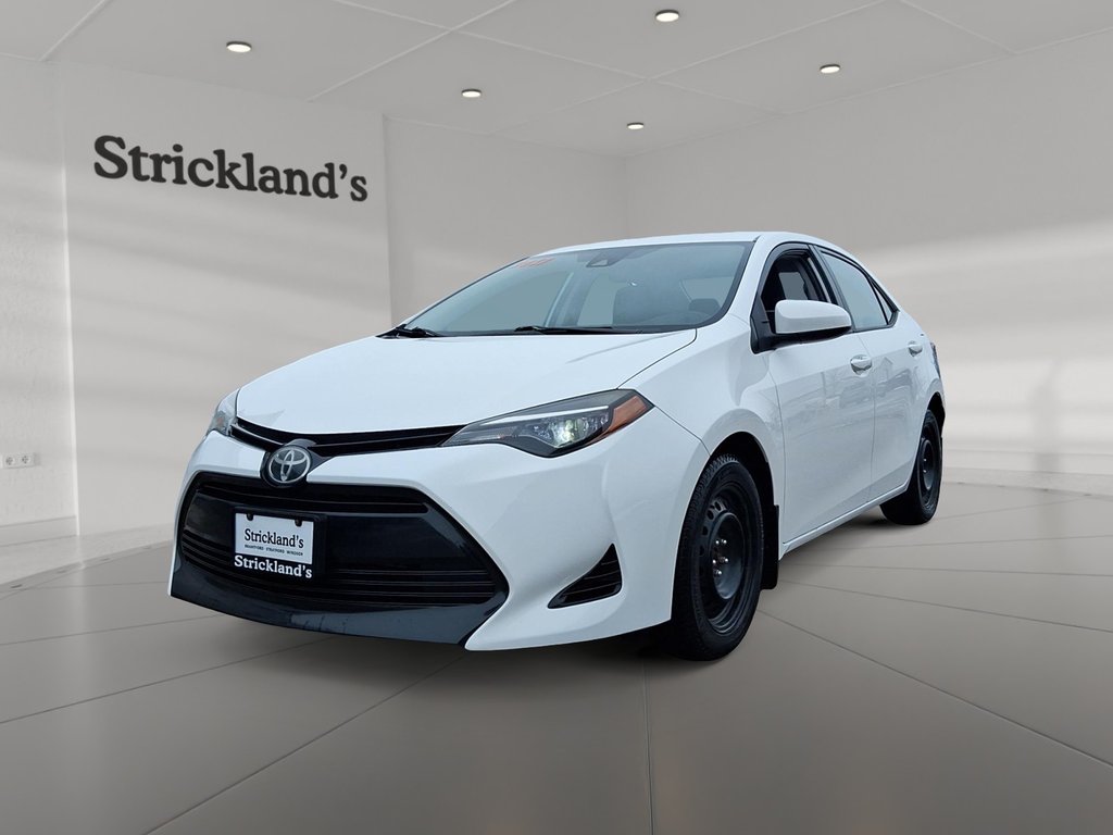 2017 Toyota Corolla 4-door Sedan LE CVTi-S in Stratford, Ontario - 1 - w1024h768px