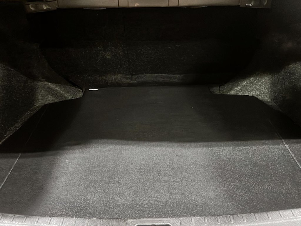 2019  Corolla 4-door Sedan CE CVTi-S in Stratford, Ontario - 6 - w1024h768px