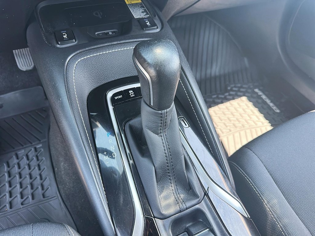 2019 Toyota Corolla Hatchback CVT in Stratford, Ontario - 13 - w1024h768px