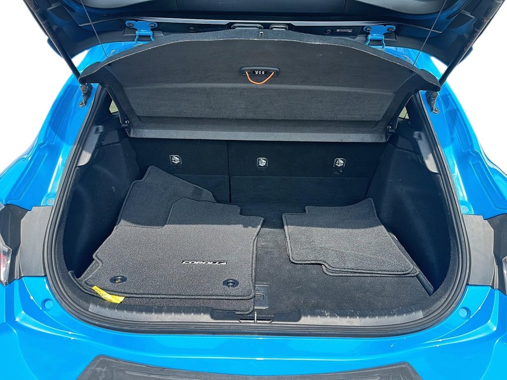 2019 Toyota Corolla Hatchback CVT in Stratford, Ontario - 6 - w1024h768px