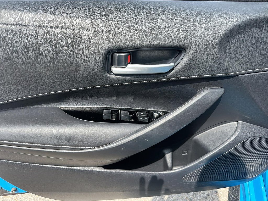 2019 Toyota Corolla Hatchback CVT in Stratford, Ontario - 10 - w1024h768px