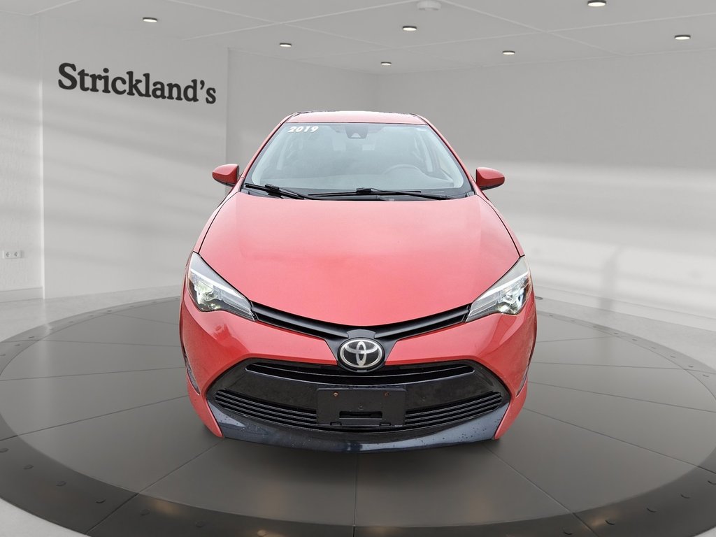2019 Toyota Corolla 4-door Sedan LE CVTi-S in Stratford, Ontario - 2 - w1024h768px