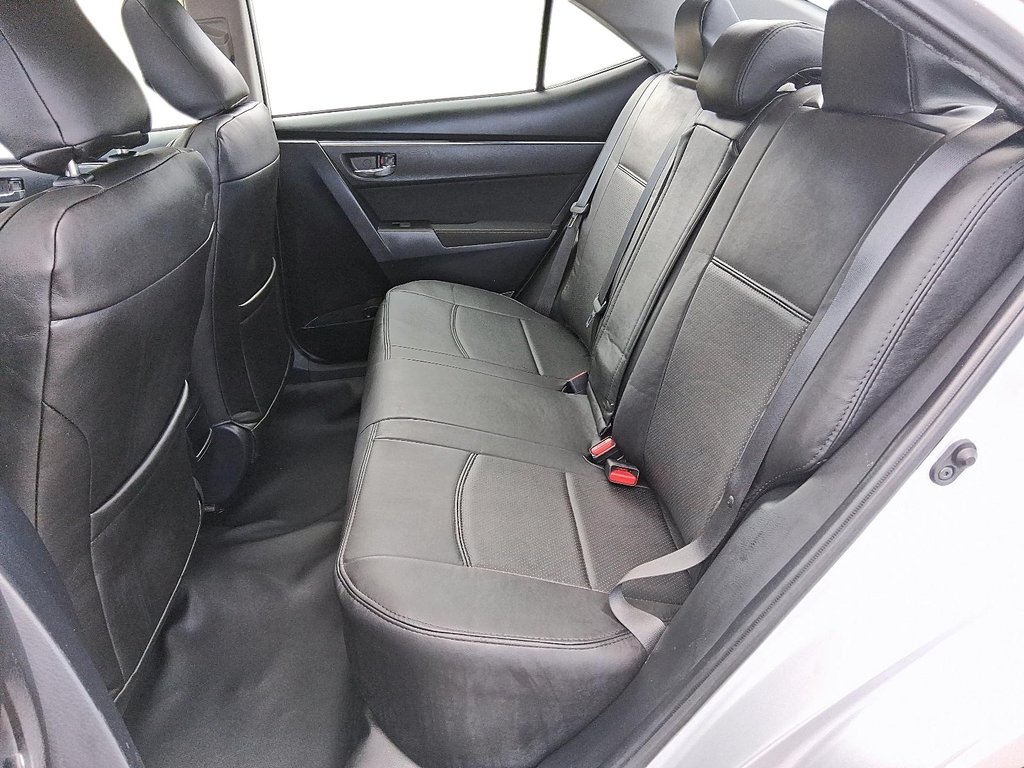 2019 Toyota Corolla 4-door Sedan LE CVTi-S in Stratford, Ontario - 9 - w1024h768px