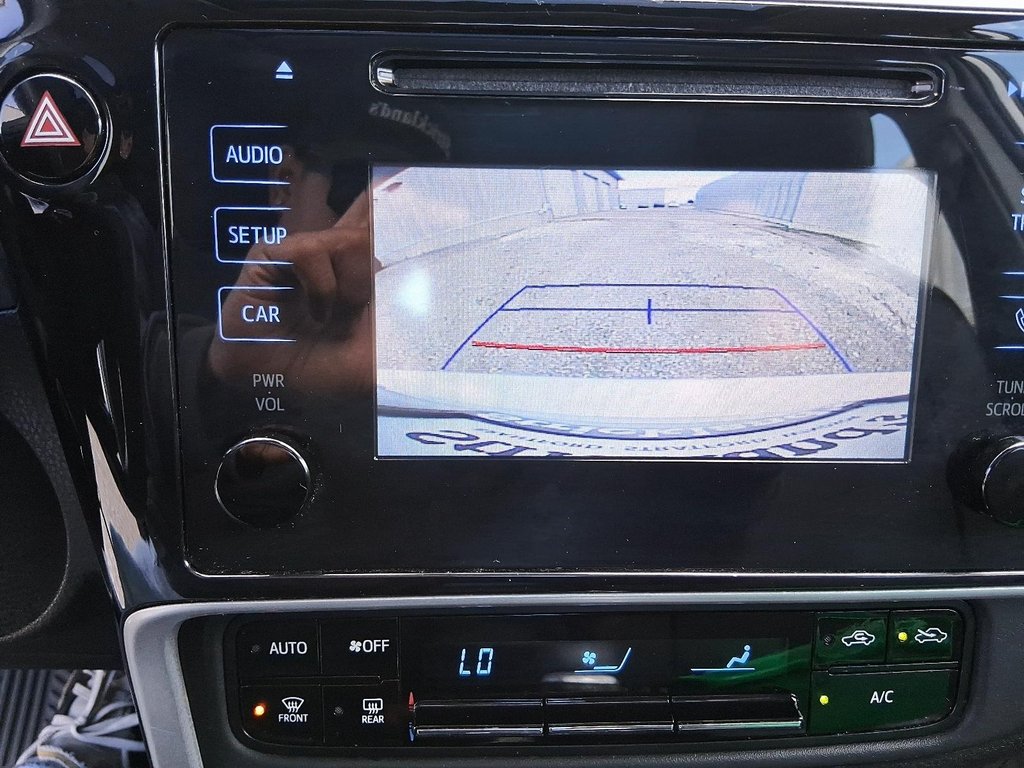 2019 Toyota Corolla 4-door Sedan LE CVTi-S in Stratford, Ontario - 18 - w1024h768px