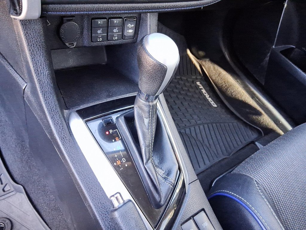 2019 Toyota Corolla 4-door Sedan SE CVTi-S in Stratford, Ontario - 15 - w1024h768px