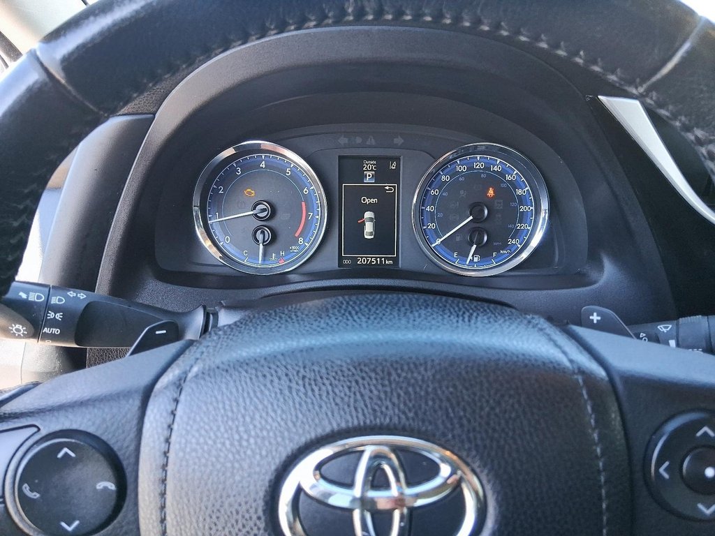 2019 Toyota Corolla 4-door Sedan SE CVTi-S in Stratford, Ontario - 13 - w1024h768px