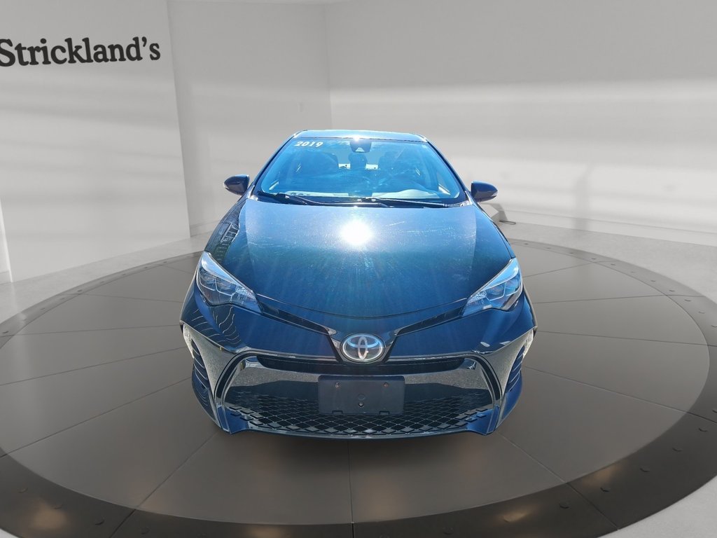2019 Toyota Corolla 4-door Sedan SE CVTi-S in Stratford, Ontario - 2 - w1024h768px