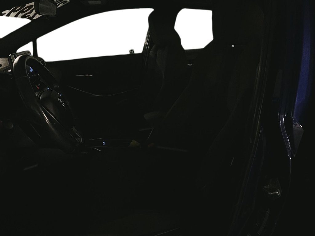 2020 Toyota Corolla 4-door Sedan SE CVT in Stratford, Ontario - 7 - w1024h768px