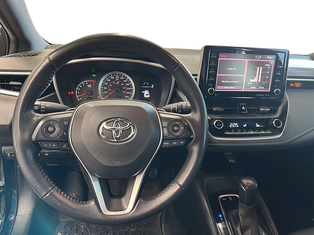 2020 Toyota Corolla Hatchback CVT in Stratford, Ontario - 13 - w1024h768px