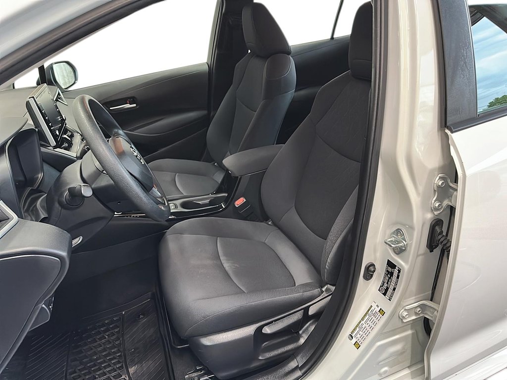 2020 Toyota Corolla 4-door Sedan LE CVT in Stratford, Ontario - 8 - w1024h768px