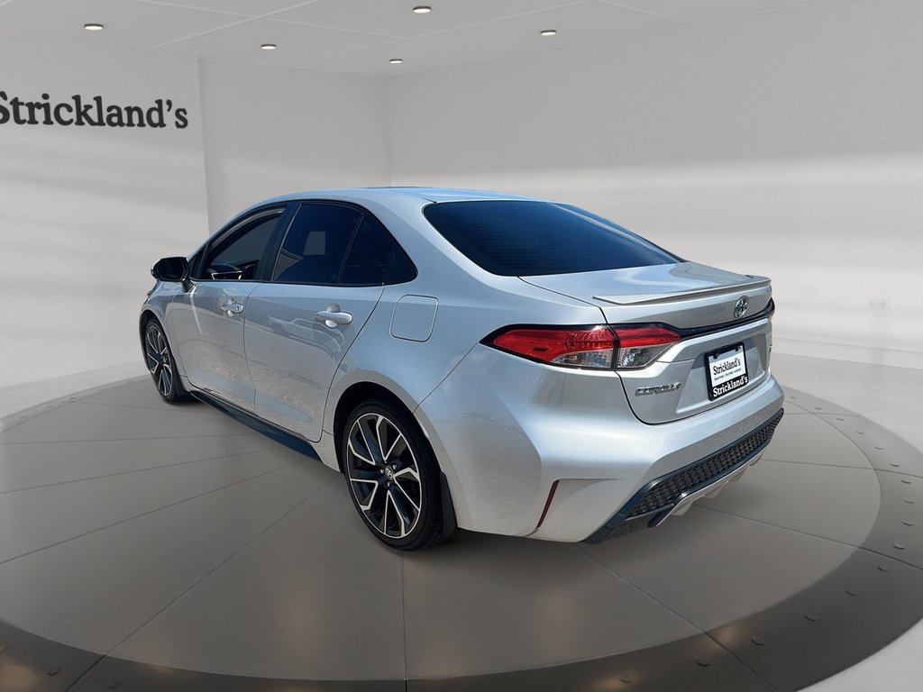 2020 Toyota Corolla 4-door Sedan SE CVT in Stratford, Ontario - 4 - w1024h768px