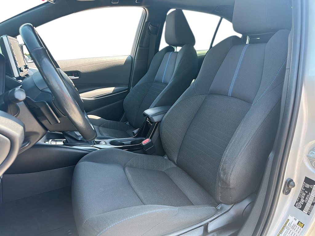 2020 Toyota Corolla 4-door Sedan SE CVT in Stratford, Ontario - 8 - w1024h768px