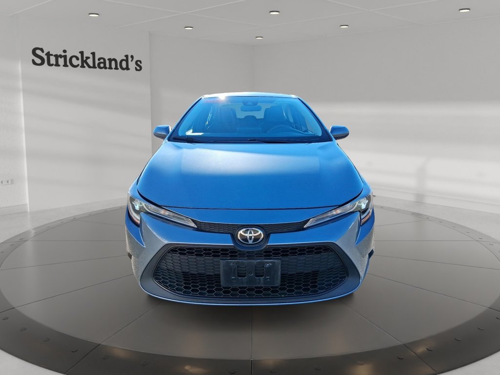 2020 Toyota Corolla 4-door Sedan L 6M in Stratford, Ontario - 2 - w1024h768px