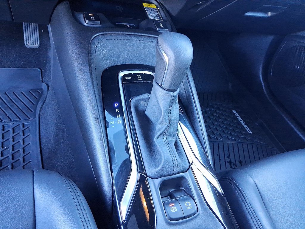 2020 Toyota Corolla 4-door Sedan XSE CVT in Stratford, Ontario - 16 - w1024h768px