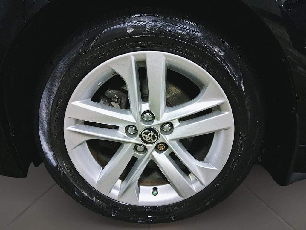 2020 Toyota Corolla Hatchback CVT in Stratford, Ontario - 7 - w1024h768px