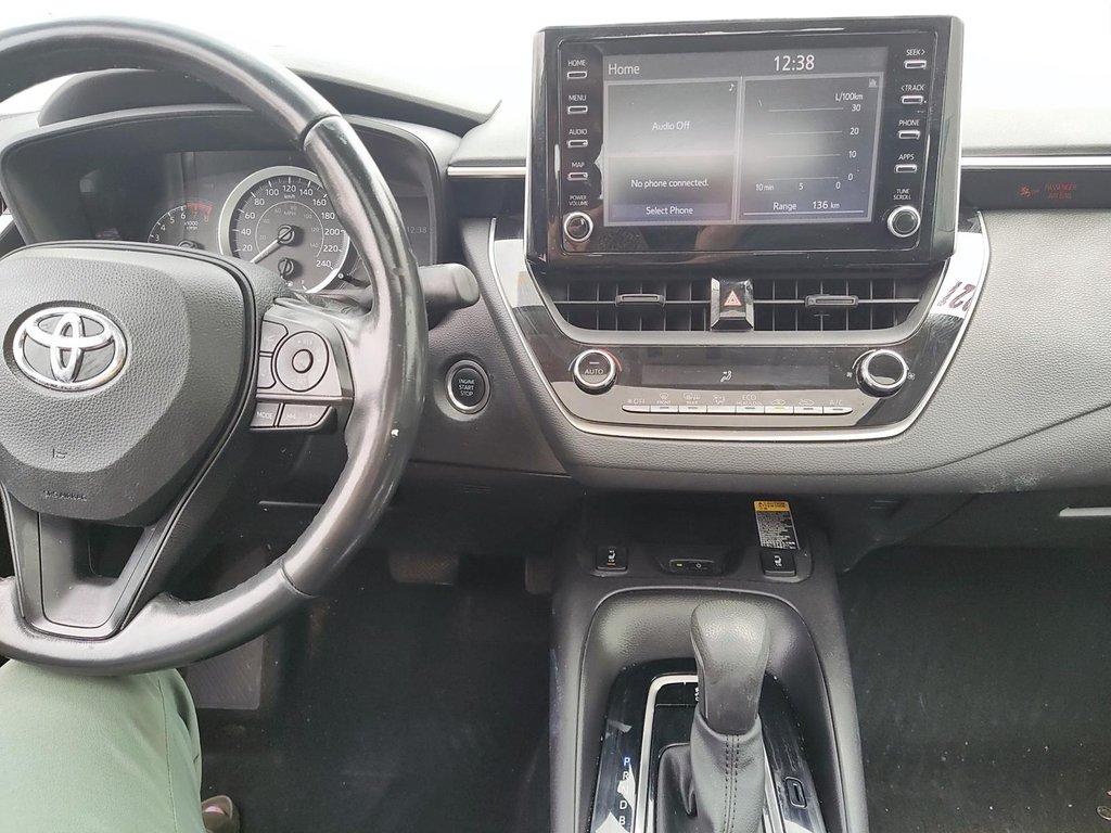 2021  Corolla LE CVT in Stratford, Ontario - 14 - w1024h768px
