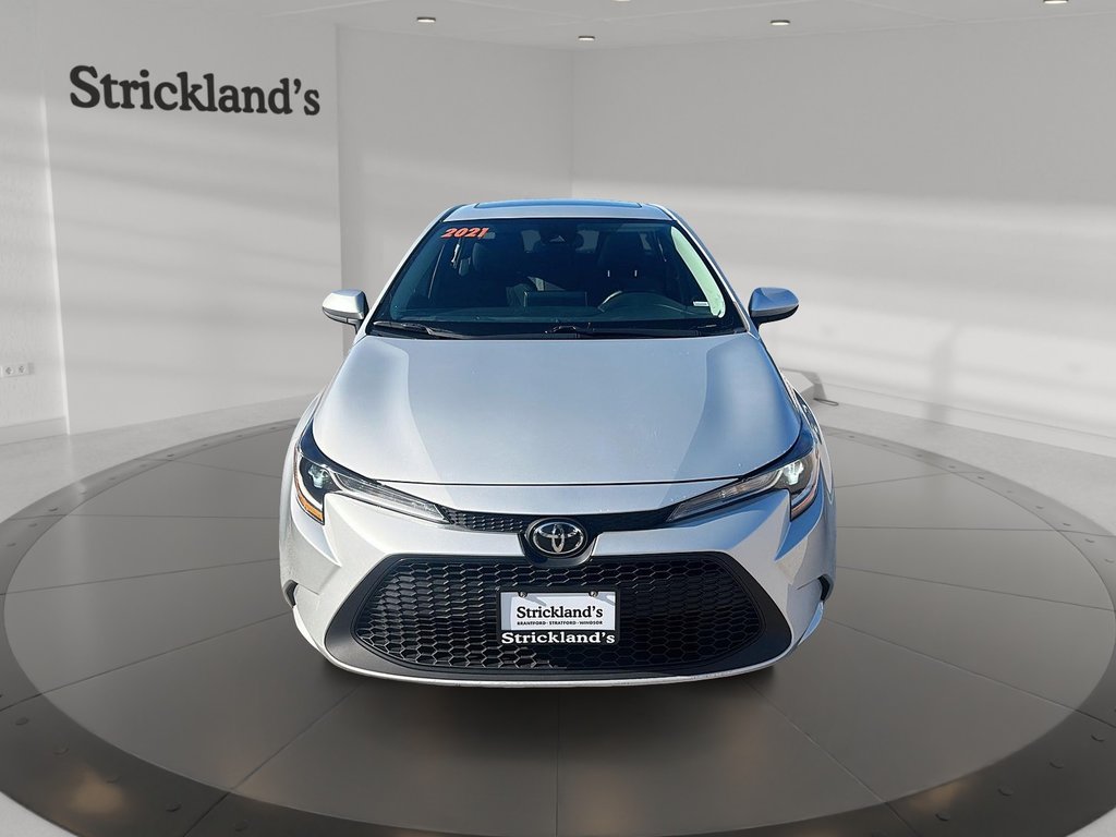 2021 Toyota Corolla LE CVT in Stratford, Ontario - 2 - w1024h768px