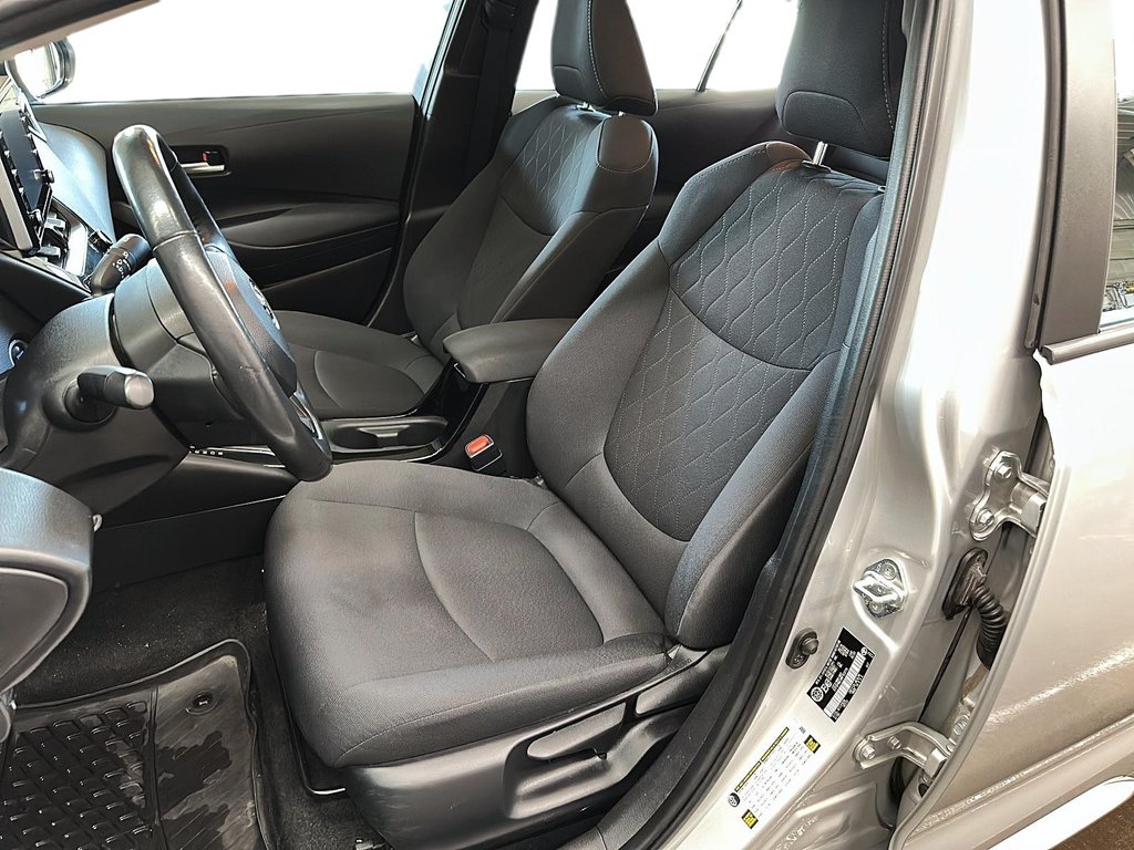 2021 Toyota Corolla LE CVT in Stratford, Ontario - 8 - w1024h768px