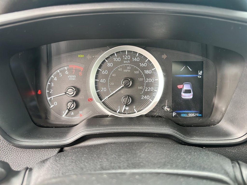 2021 Toyota Corolla LE CVT in Stratford, Ontario - 13 - w1024h768px