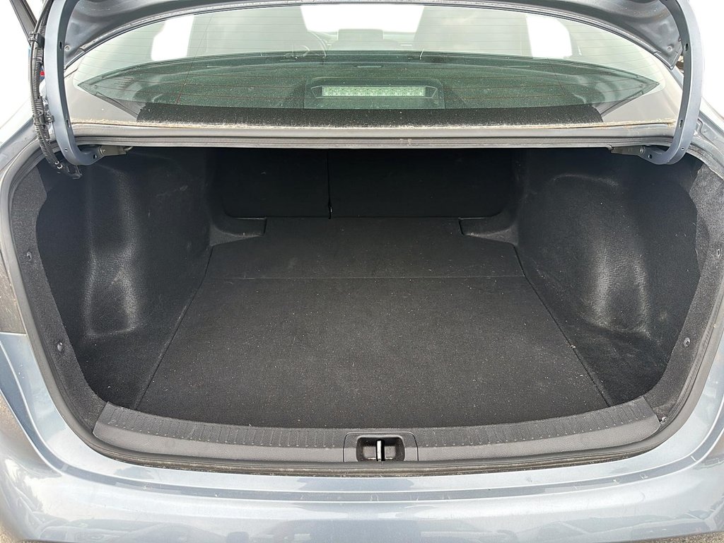 2021 Toyota Corolla LE CVT in Stratford, Ontario - 6 - w1024h768px