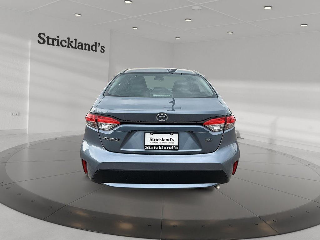 2021 Toyota Corolla LE CVT in Stratford, Ontario - 3 - w1024h768px