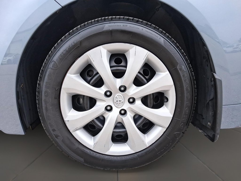 2022 Toyota Corolla LE CVT in Stratford, Ontario - 7 - w1024h768px