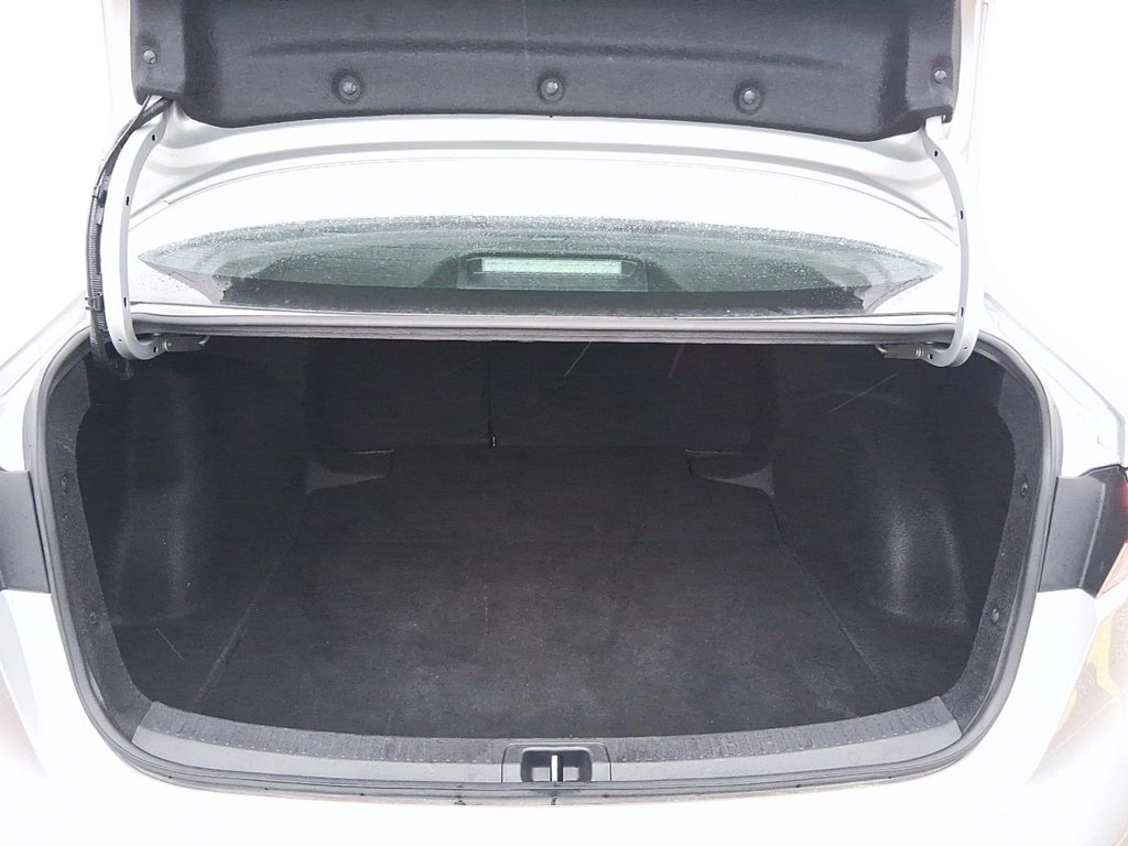 2023 Toyota Corolla LE CVT in Stratford, Ontario - 6 - w1024h768px