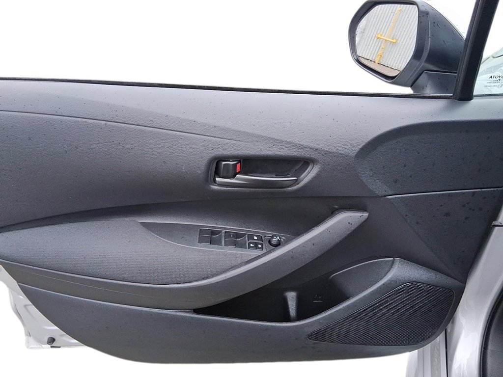 2023 Toyota Corolla LE CVT in Stratford, Ontario - 11 - w1024h768px