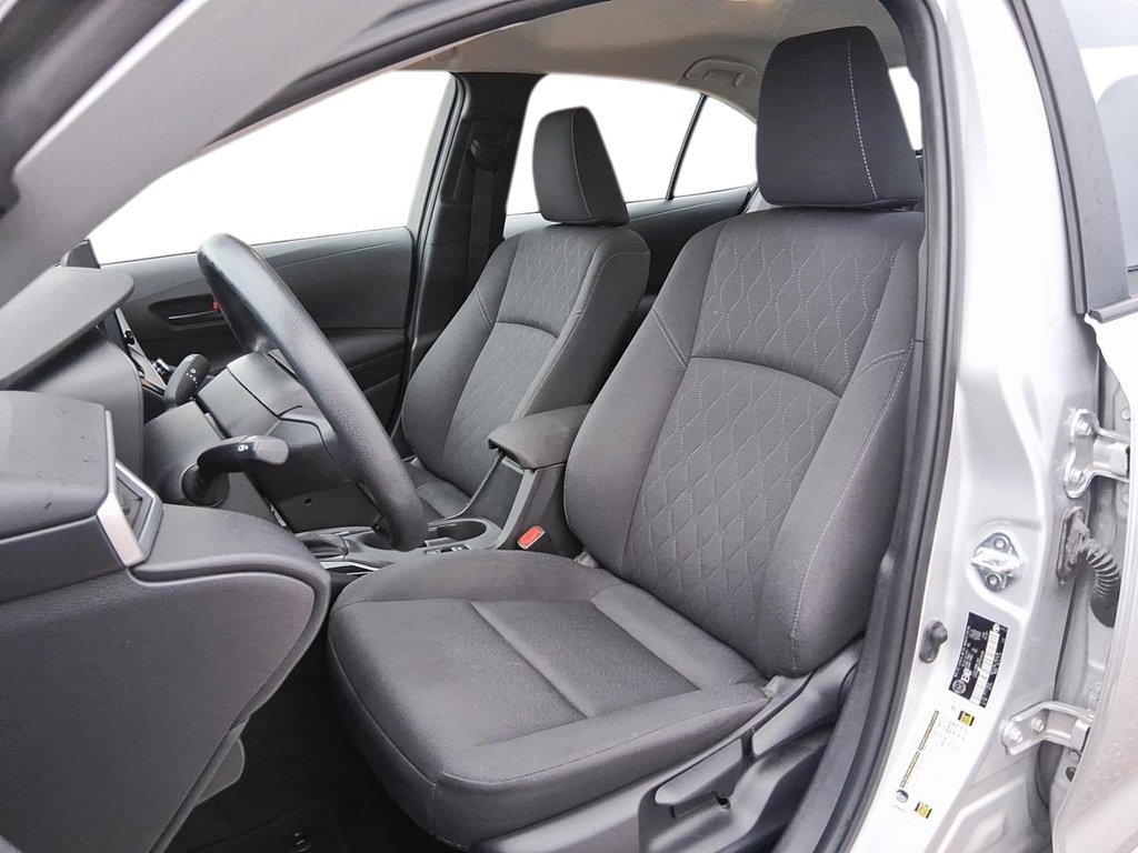 2023 Toyota Corolla LE CVT in Stratford, Ontario - 8 - w1024h768px