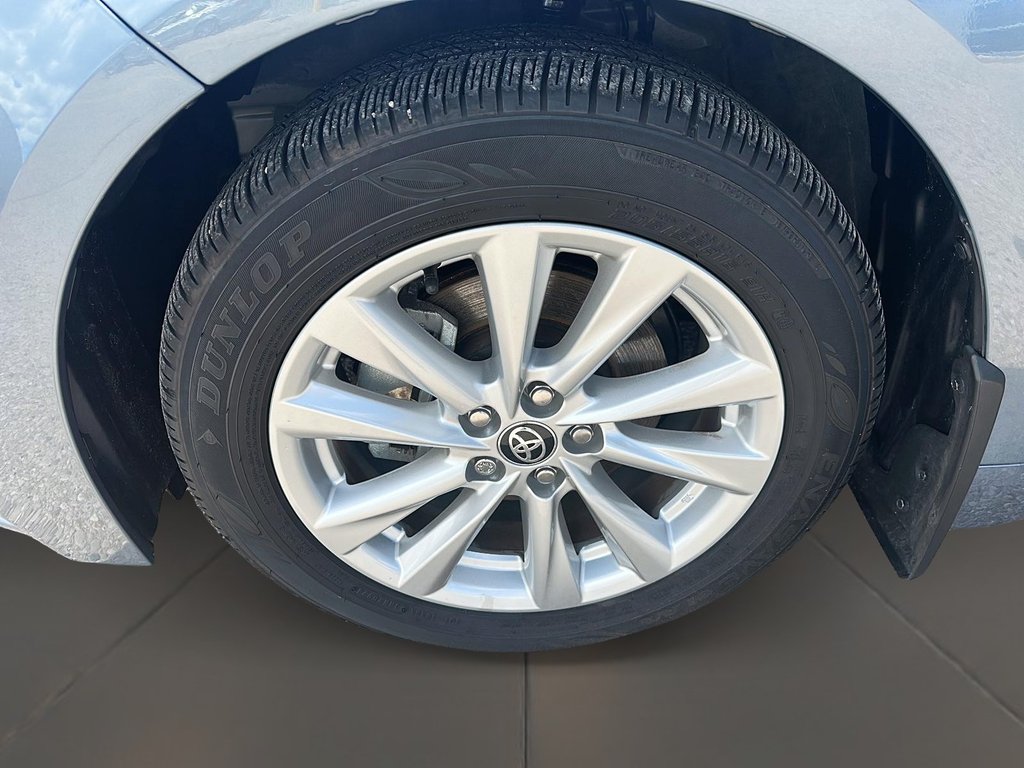 2024 Toyota Corolla LE CVT in Stratford, Ontario - 7 - w1024h768px