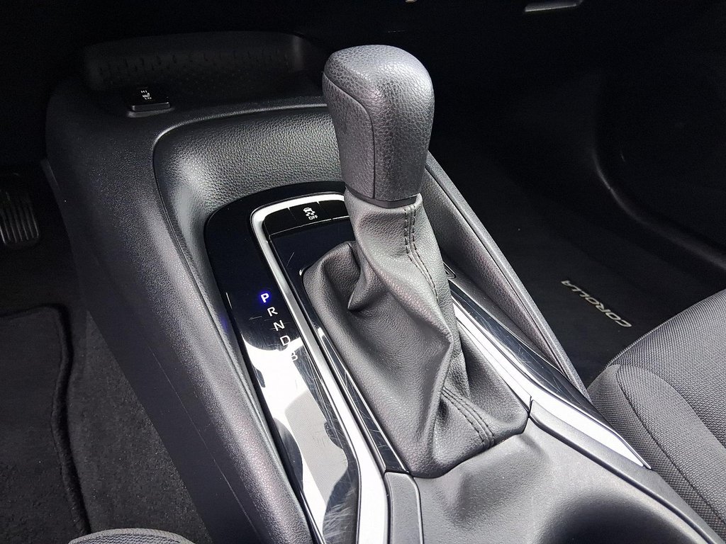 2024 Toyota Corolla LE CVT in Stratford, Ontario - 16 - w1024h768px
