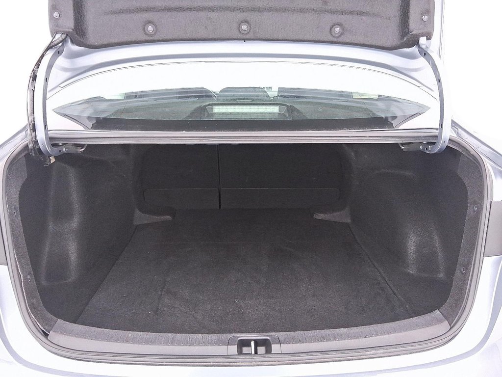 2024 Toyota Corolla LE CVT in Stratford, Ontario - 6 - w1024h768px