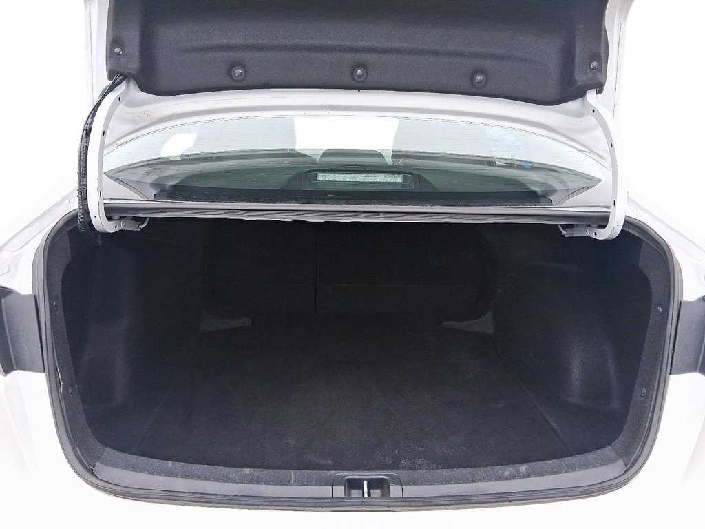 2024 Toyota Corolla LE CVT in Stratford, Ontario - 6 - w1024h768px