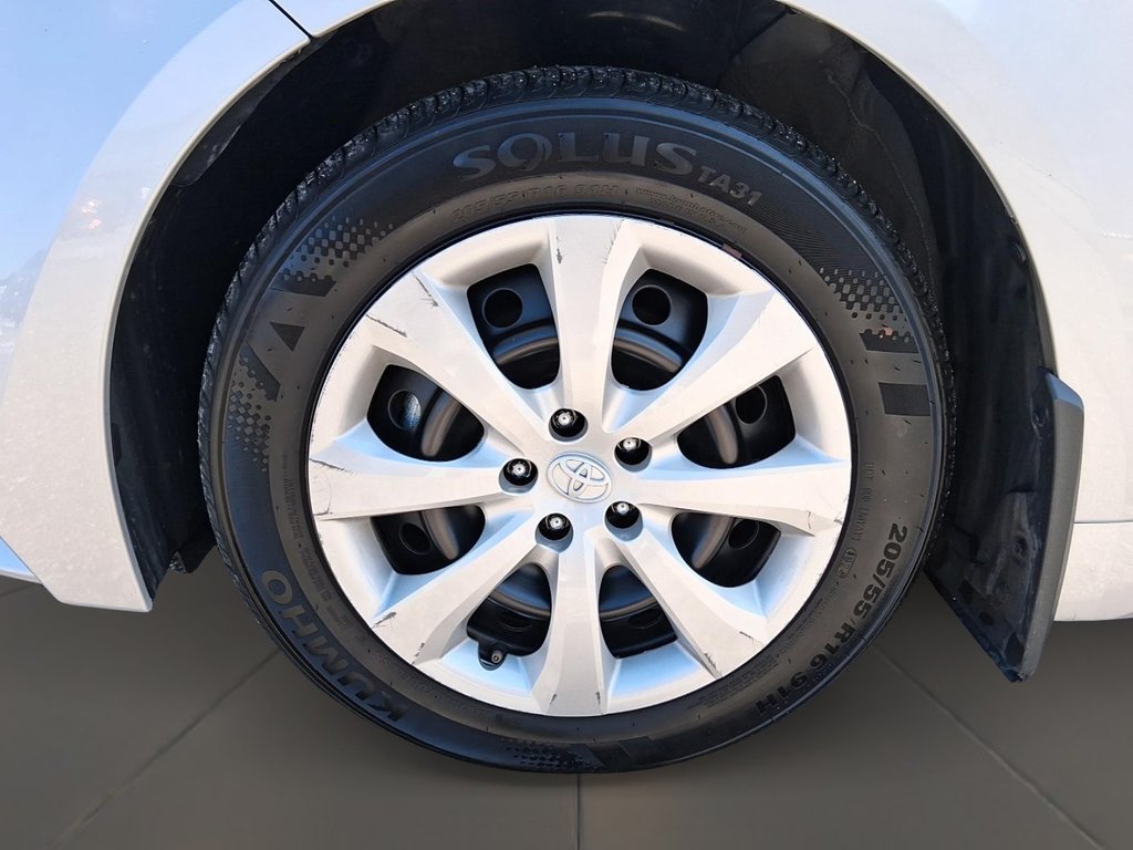 2024 Toyota Corolla LE CVT in Stratford, Ontario - 7 - w1024h768px