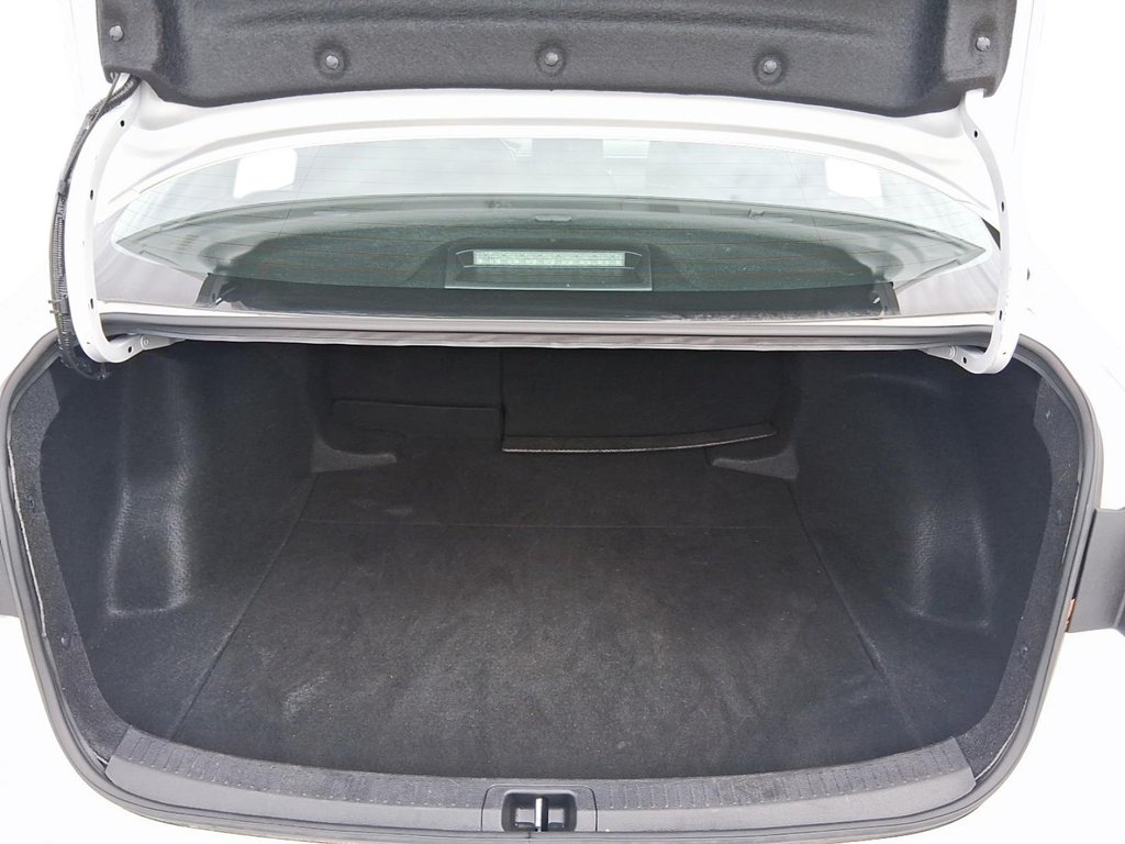 2024 Toyota Corolla LE CVT in Stratford, Ontario - 6 - w1024h768px