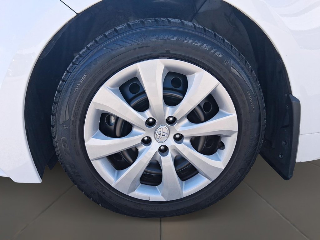 2024 Toyota Corolla LE CVT in Stratford, Ontario - 7 - w1024h768px