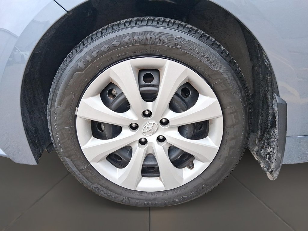 2024 Toyota Corolla LE CVT in Stratford, Ontario - 7 - w1024h768px