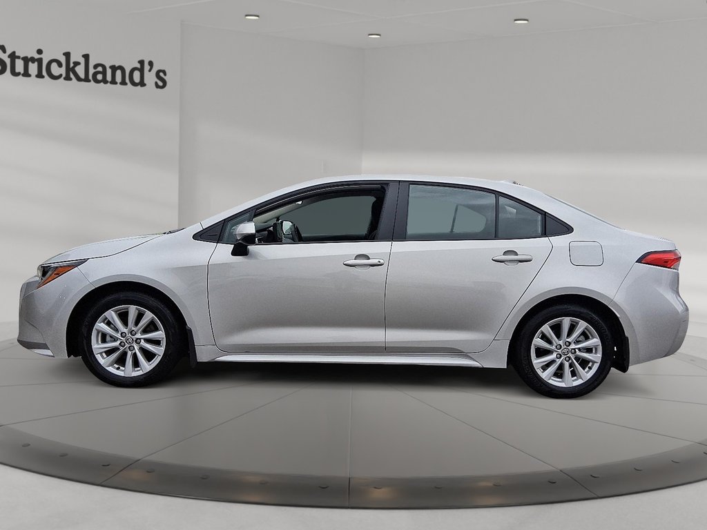 2025 Toyota Corolla LE CVT in Stratford, Ontario - 5 - w1024h768px