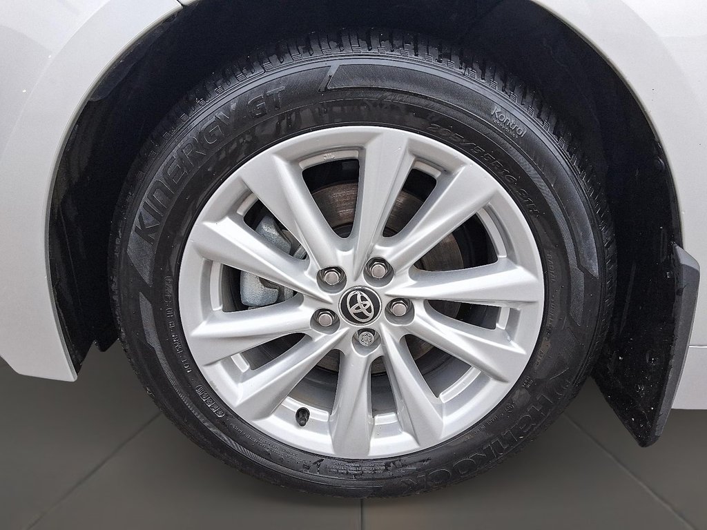 2025 Toyota Corolla LE CVT in Stratford, Ontario - 7 - w1024h768px