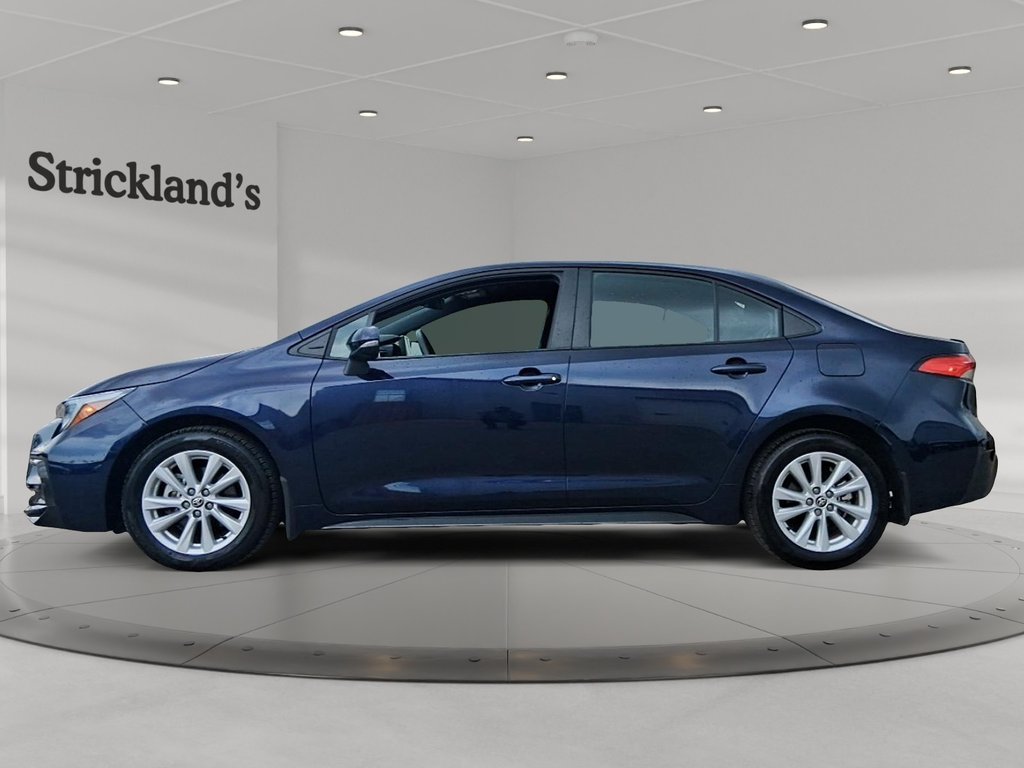 2026 Toyota Corolla SE CVT in Stratford, Ontario - 5 - w1024h768px