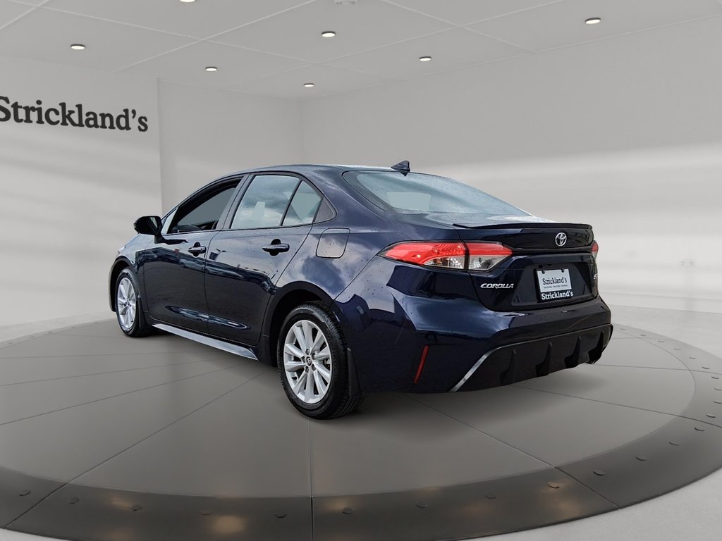 2026 Toyota Corolla SE CVT in Stratford, Ontario - 4 - w1024h768px