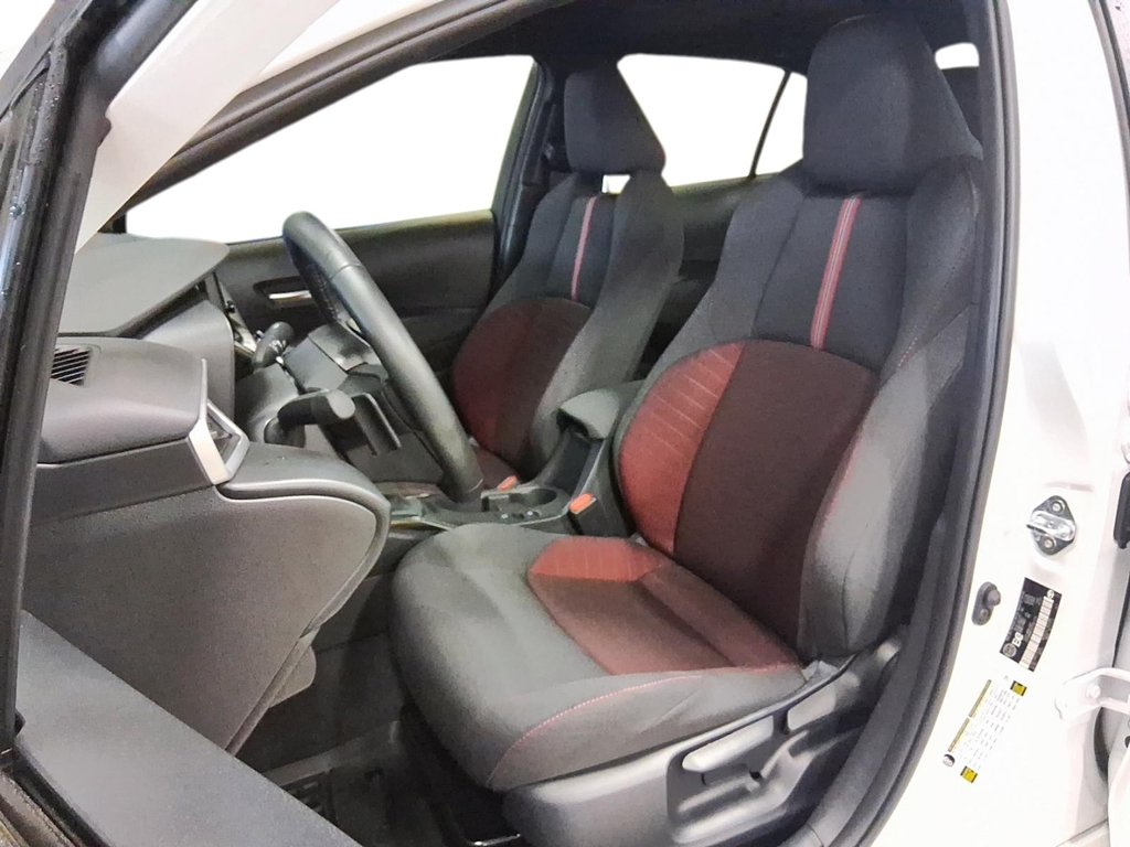 2026 Toyota Corolla SE CVT in Stratford, Ontario - 8 - w1024h768px