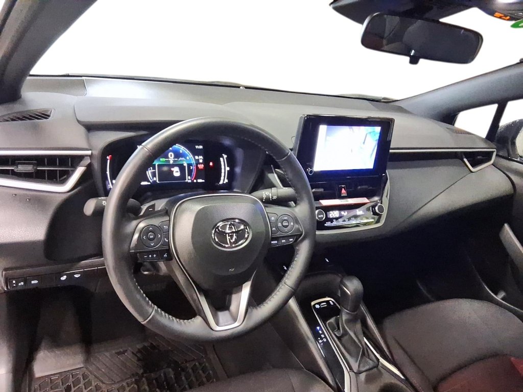 2026 Toyota Corolla SE CVT in Stratford, Ontario - 10 - w1024h768px