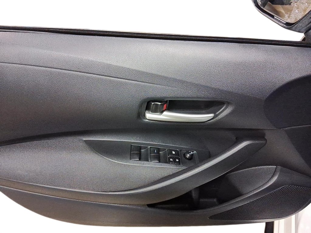 2026 Toyota Corolla SE CVT in Stratford, Ontario - 11 - w1024h768px