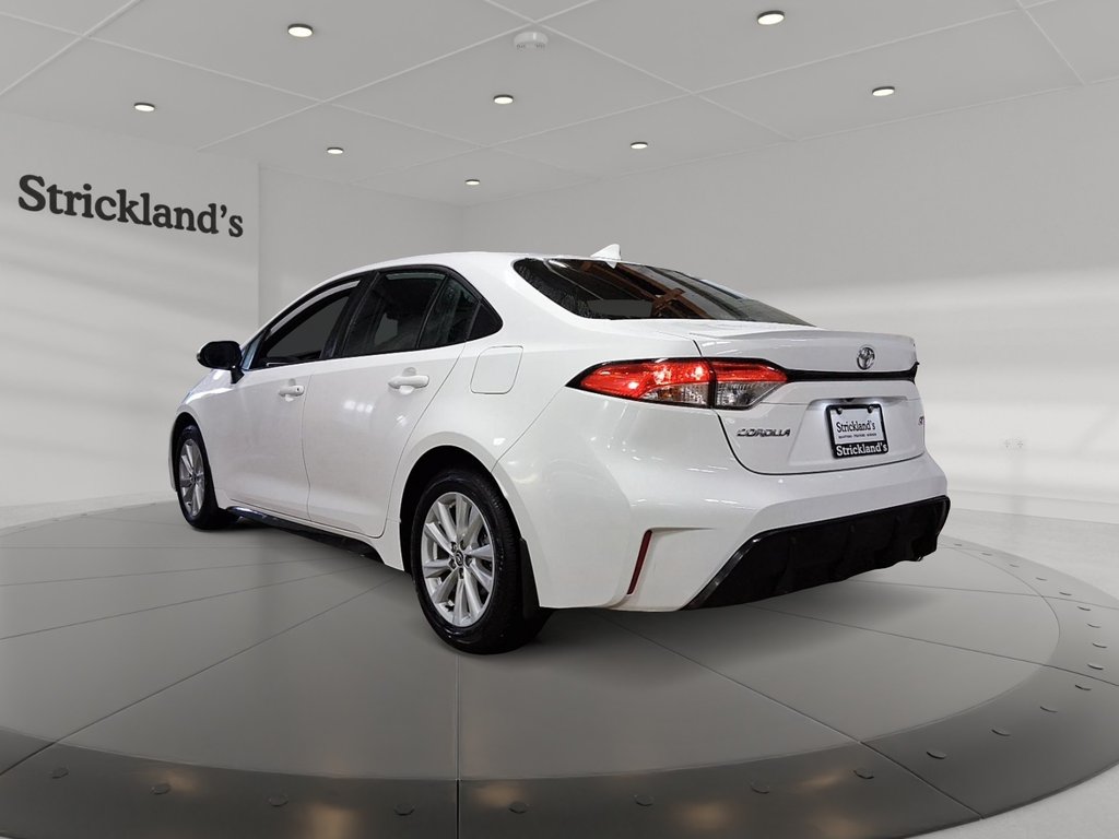 2026 Toyota Corolla SE CVT in Stratford, Ontario - 4 - w1024h768px