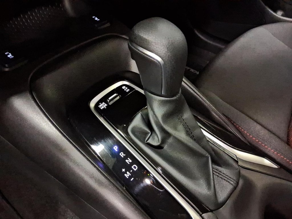 2026 Toyota Corolla SE CVT in Stratford, Ontario - 16 - w1024h768px