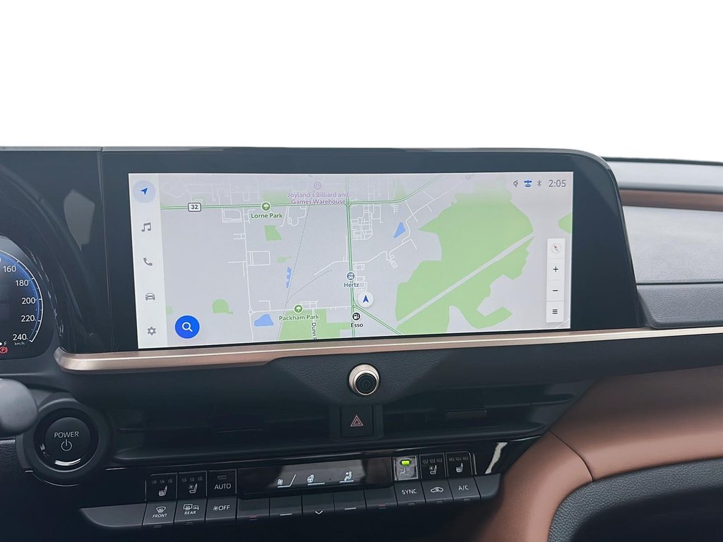 2025 Toyota Crown Signia Limited in Stratford, Ontario - 17 - w1024h768px