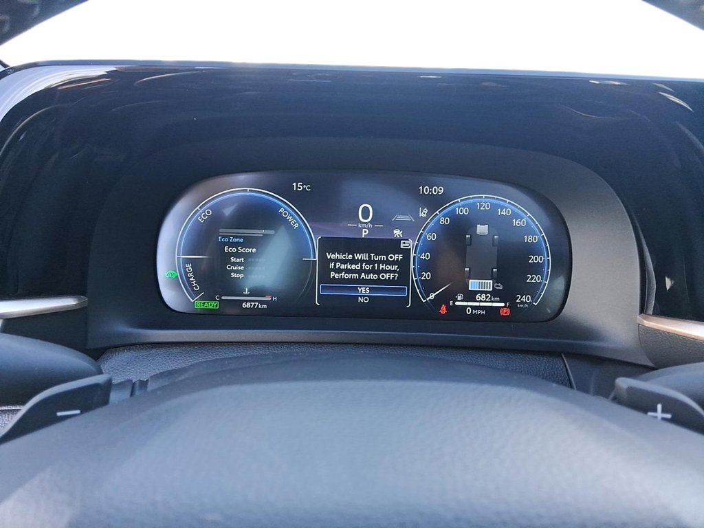 2025 Toyota Crown Signia Limited in Stratford, Ontario - 14 - w1024h768px