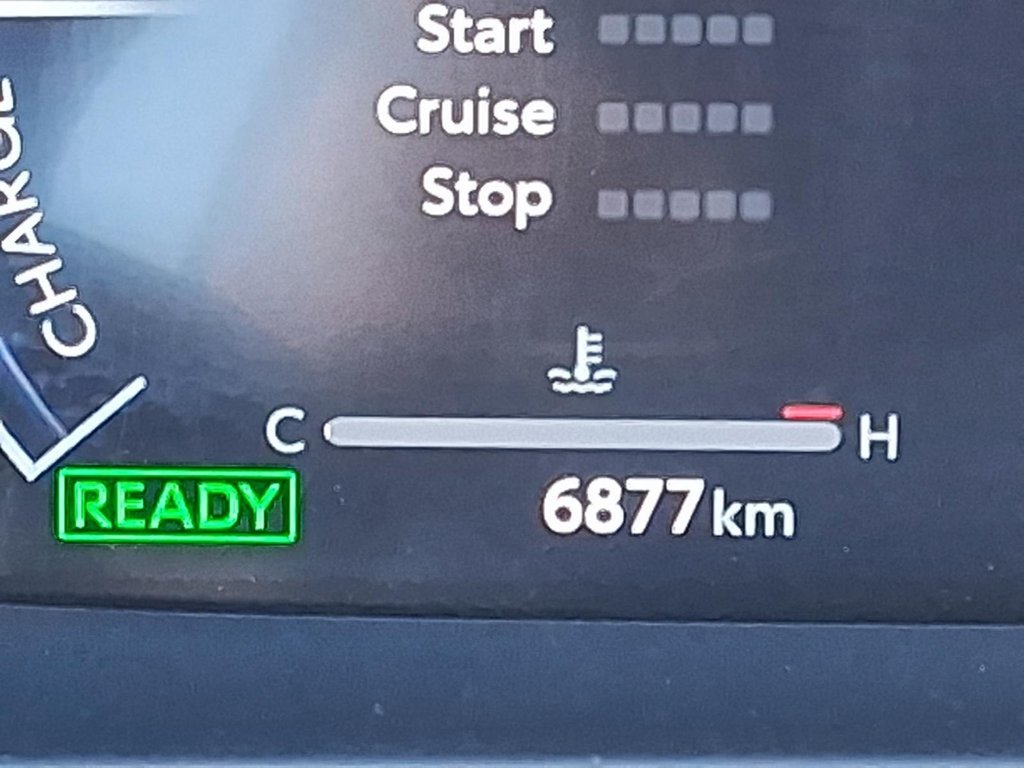 2025 Toyota Crown Signia Limited in Stratford, Ontario - 13 - w1024h768px