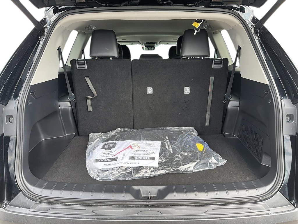 2025 Toyota GRAND HIGHLANDER HYB Rid XLE AW in Stratford, Ontario - 6 - w1024h768px